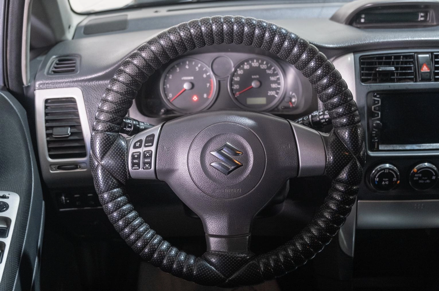 Suzuki Liana 11 из 21