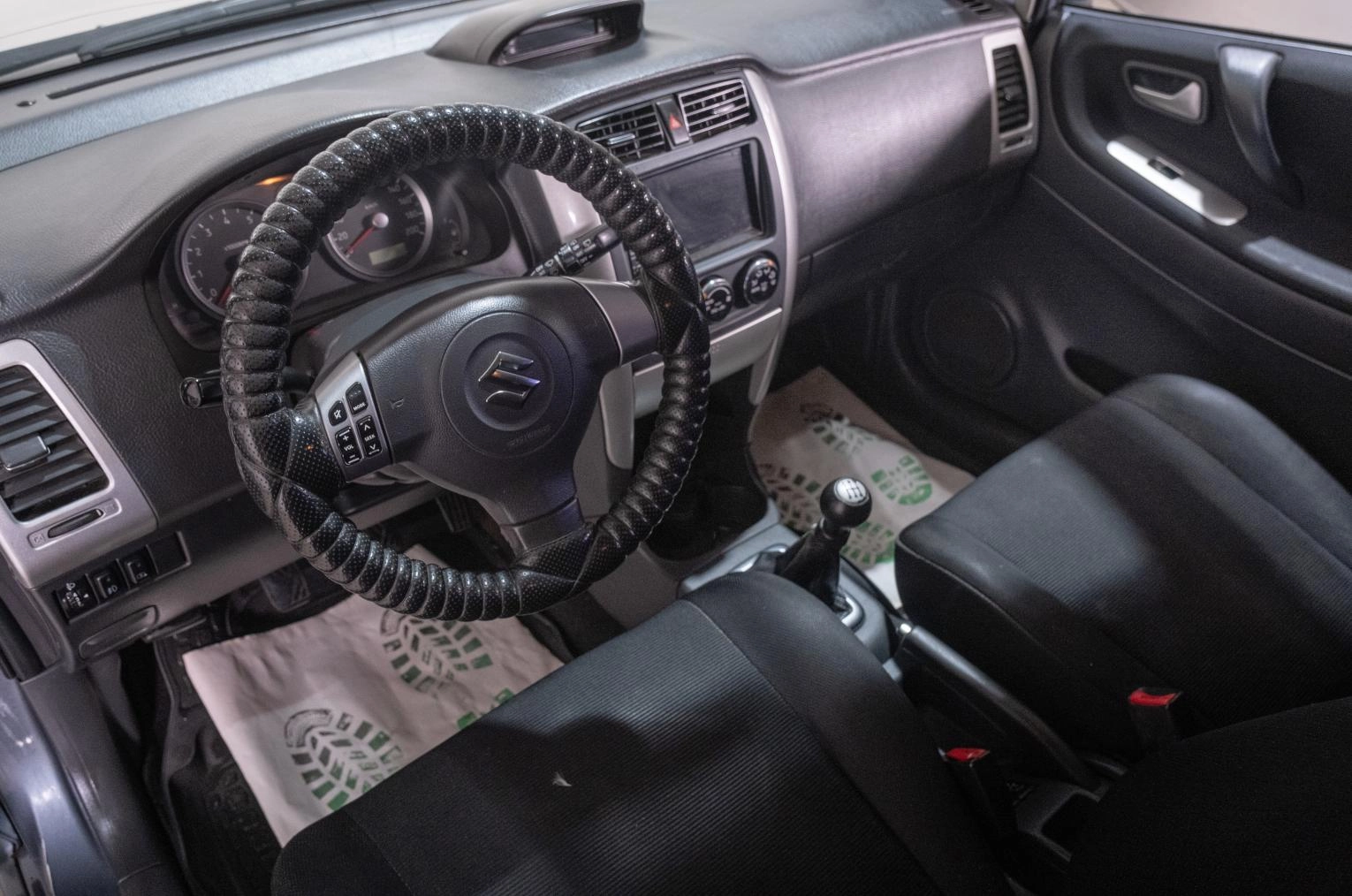 Suzuki Liana 7 из 21