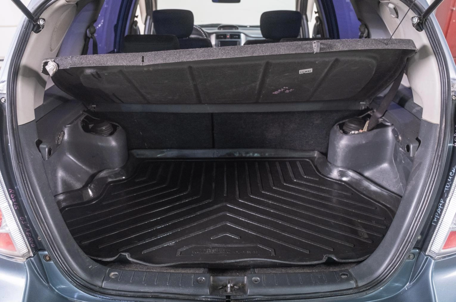 Suzuki Liana 21 из 21