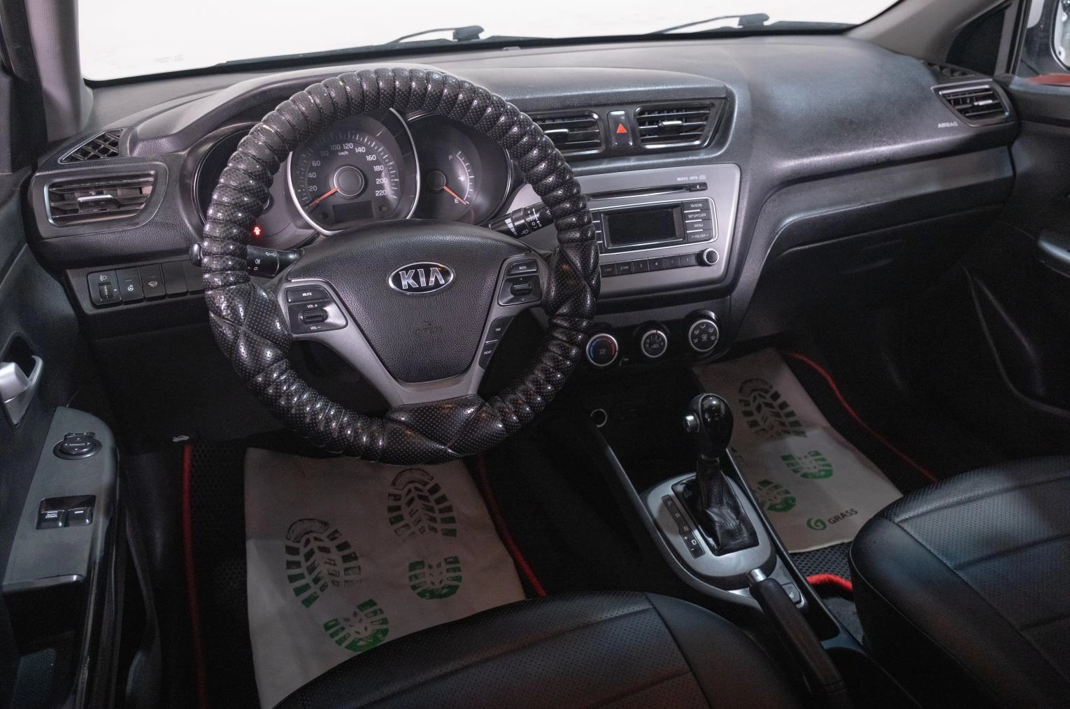 KIA Rio 8 из 23