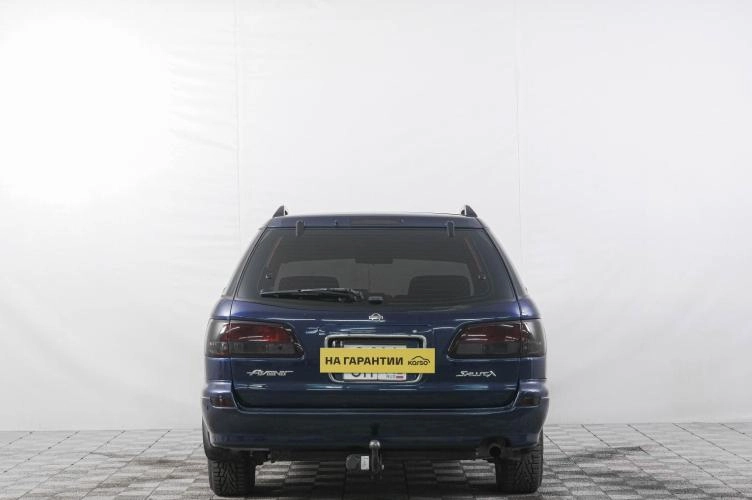 Nissan Avenir 5 из 5