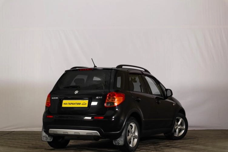 Suzuki SX4 4 из 5