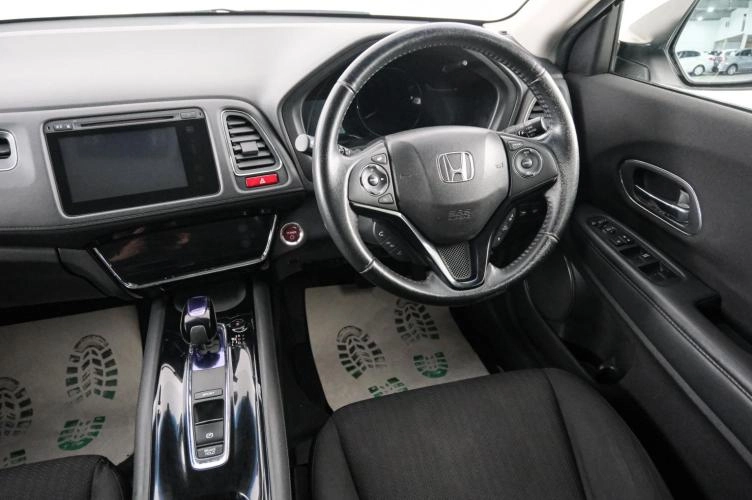 Honda Vezel 9 из 23