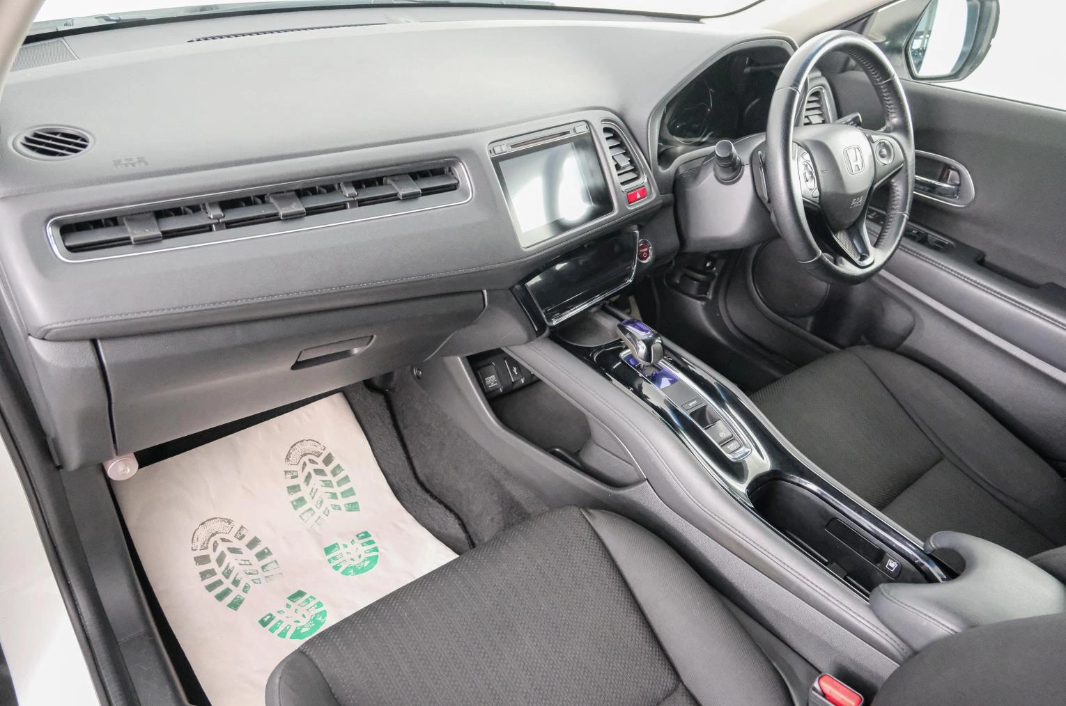 Honda Vezel 12 из 23