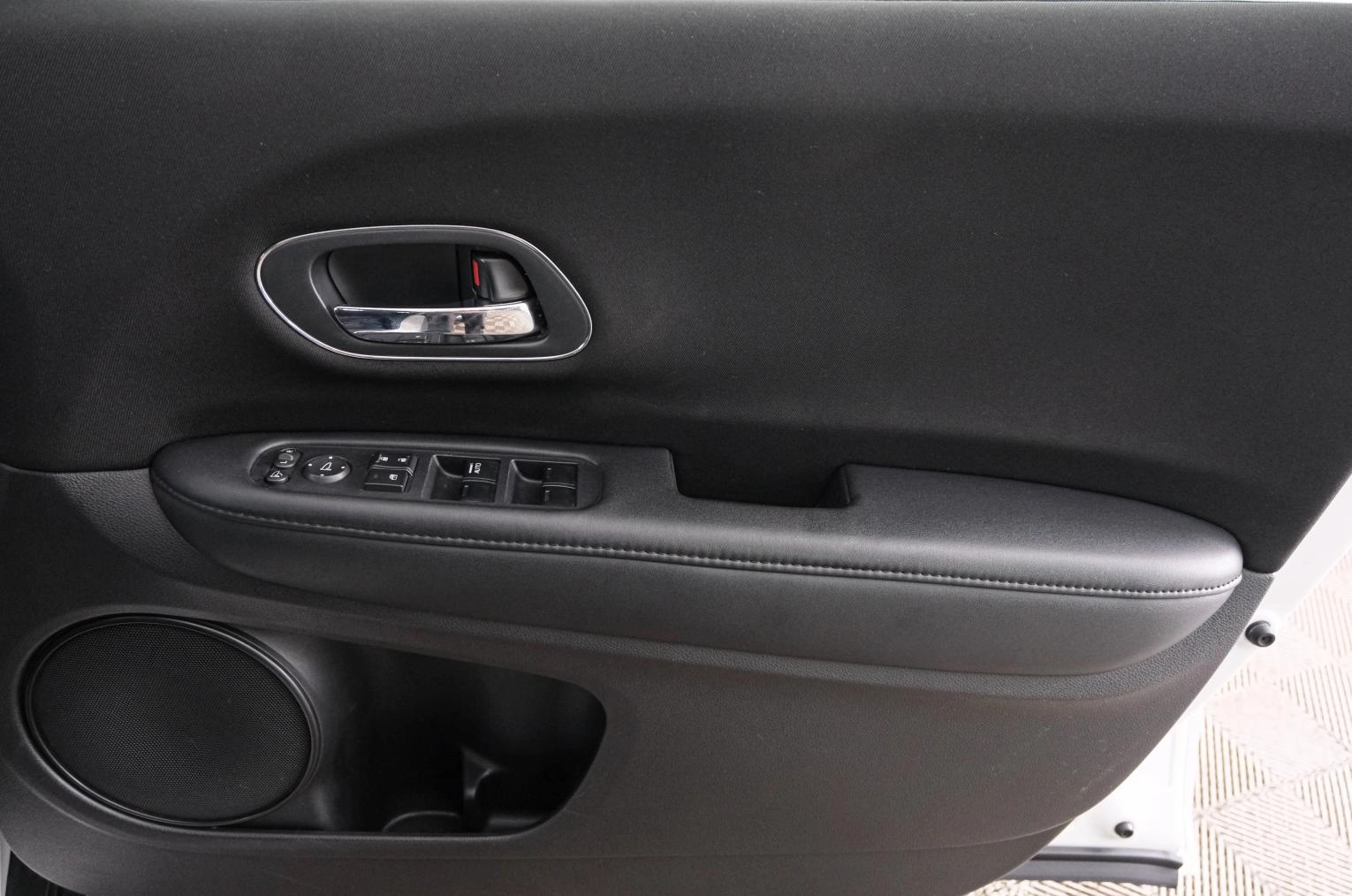 Honda Vezel 20 из 23