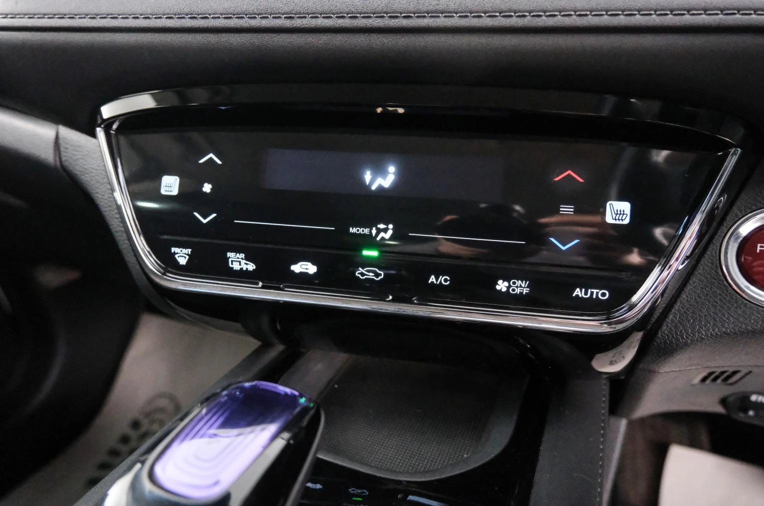 Honda Vezel 17 из 23