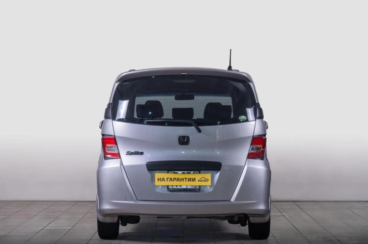 Honda Freed 4 из 5