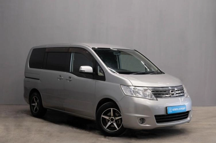 Nissan Serena 1 из 5