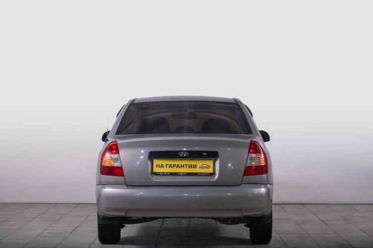 Hyundai Accent 4 из 5
