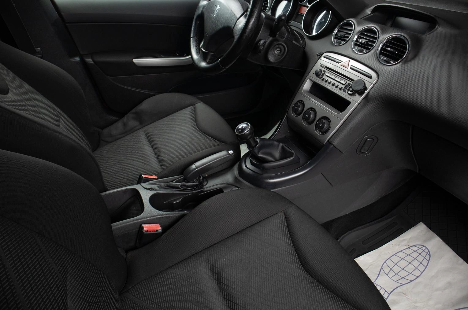 Peugeot 308 15 из 16