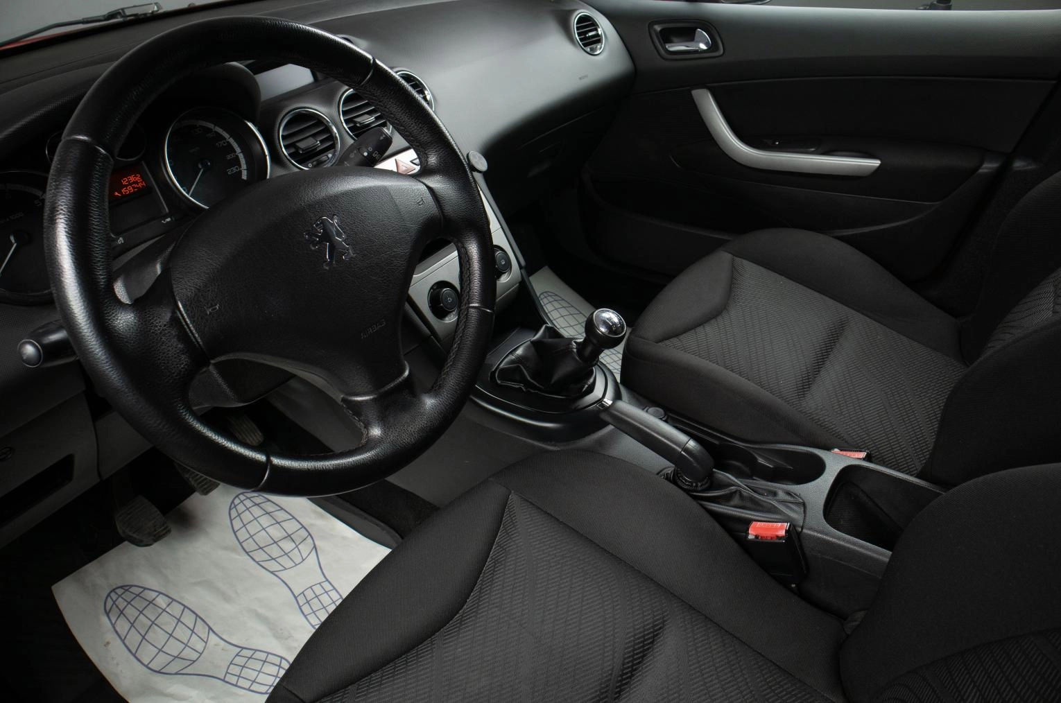 Peugeot 308 13 из 16