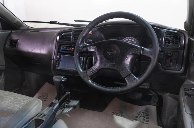 Nissan Expert 12 из 20