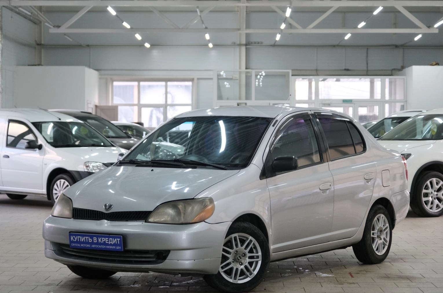 Toyota Echo 3 из 19