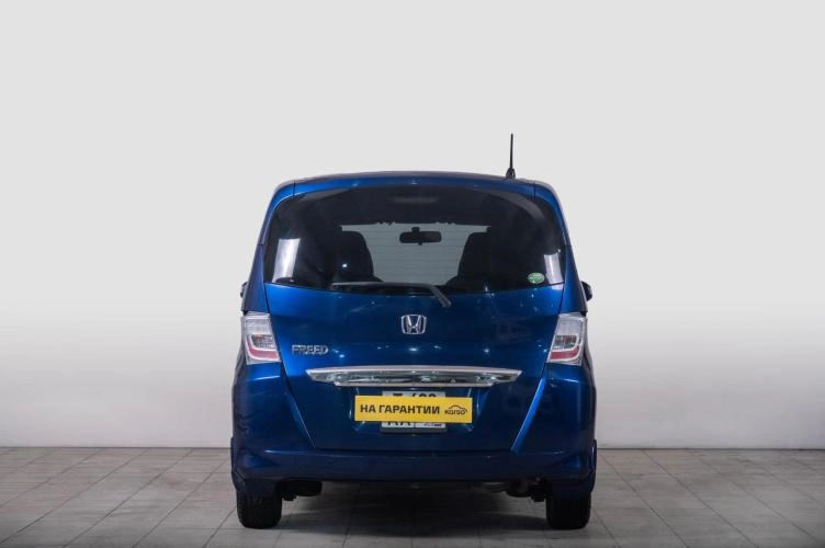 Honda Freed 4 из 5