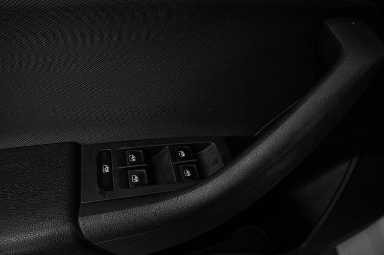 Volkswagen Polo 8 из 19