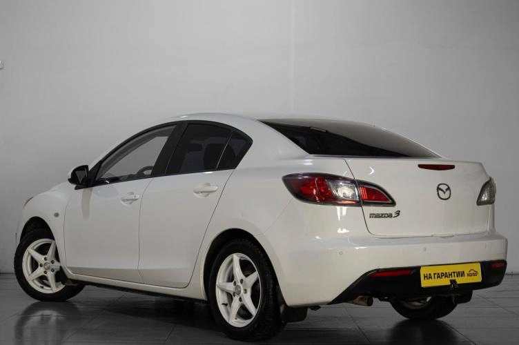 Mazda 3 4 из 5