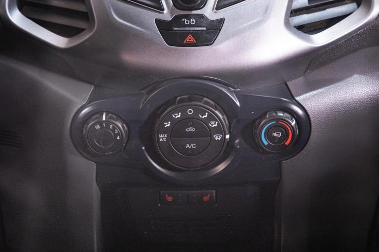 Ford EcoSport 12 из 21