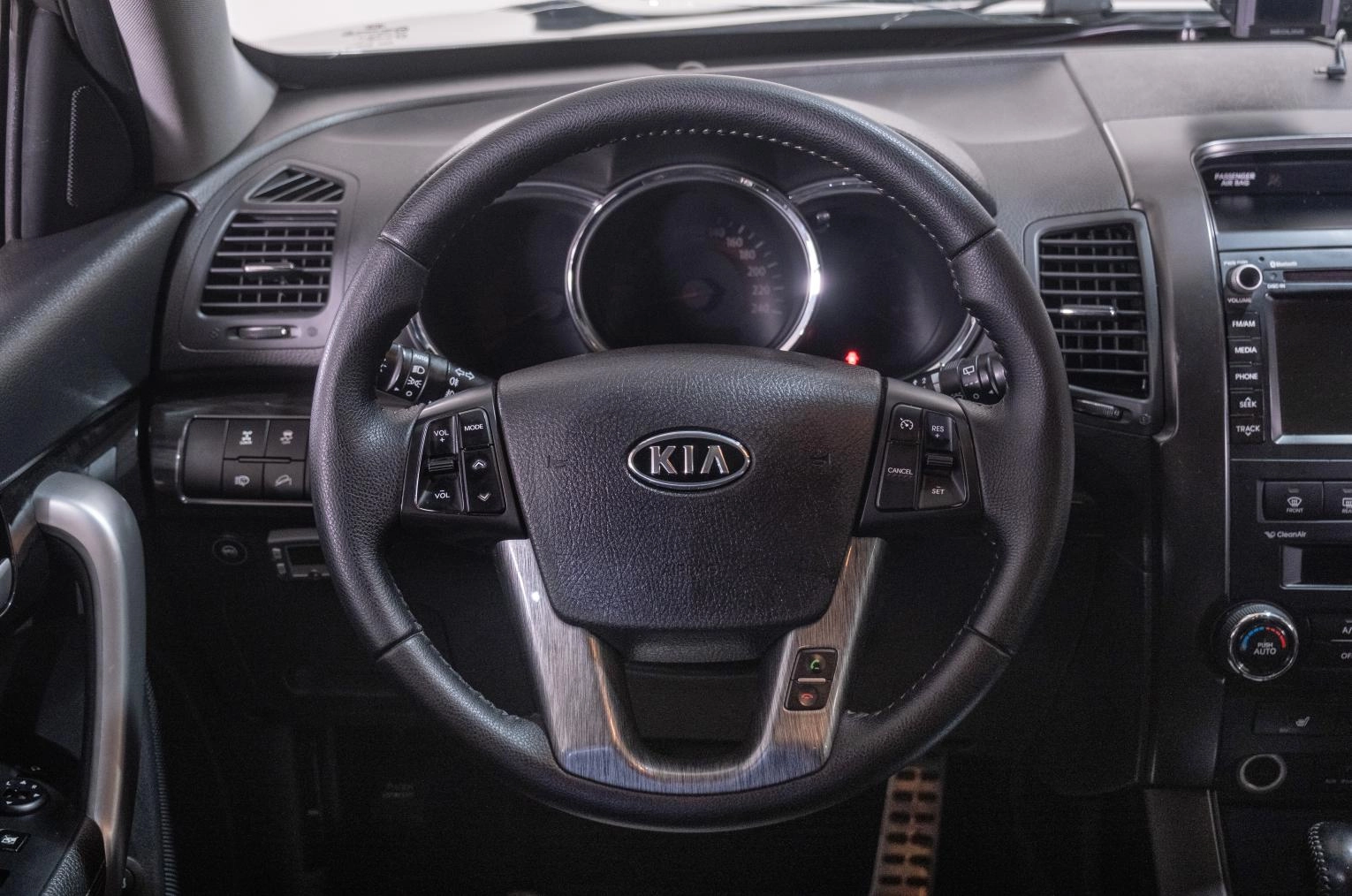 KIA Sorento 11 из 24