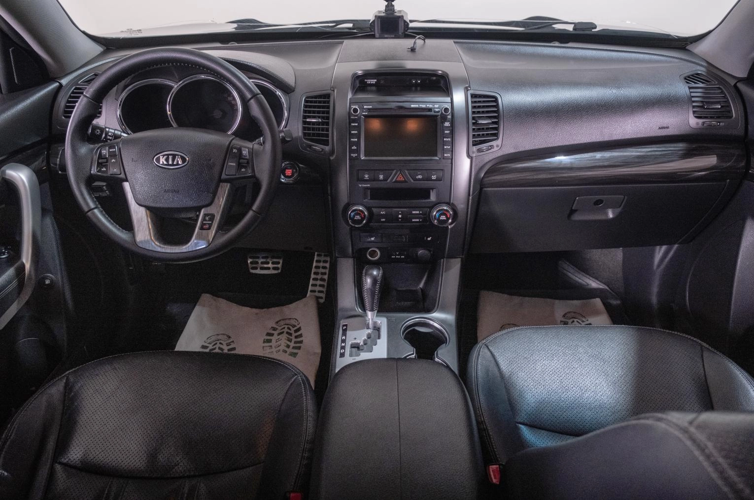 KIA Sorento 9 из 24
