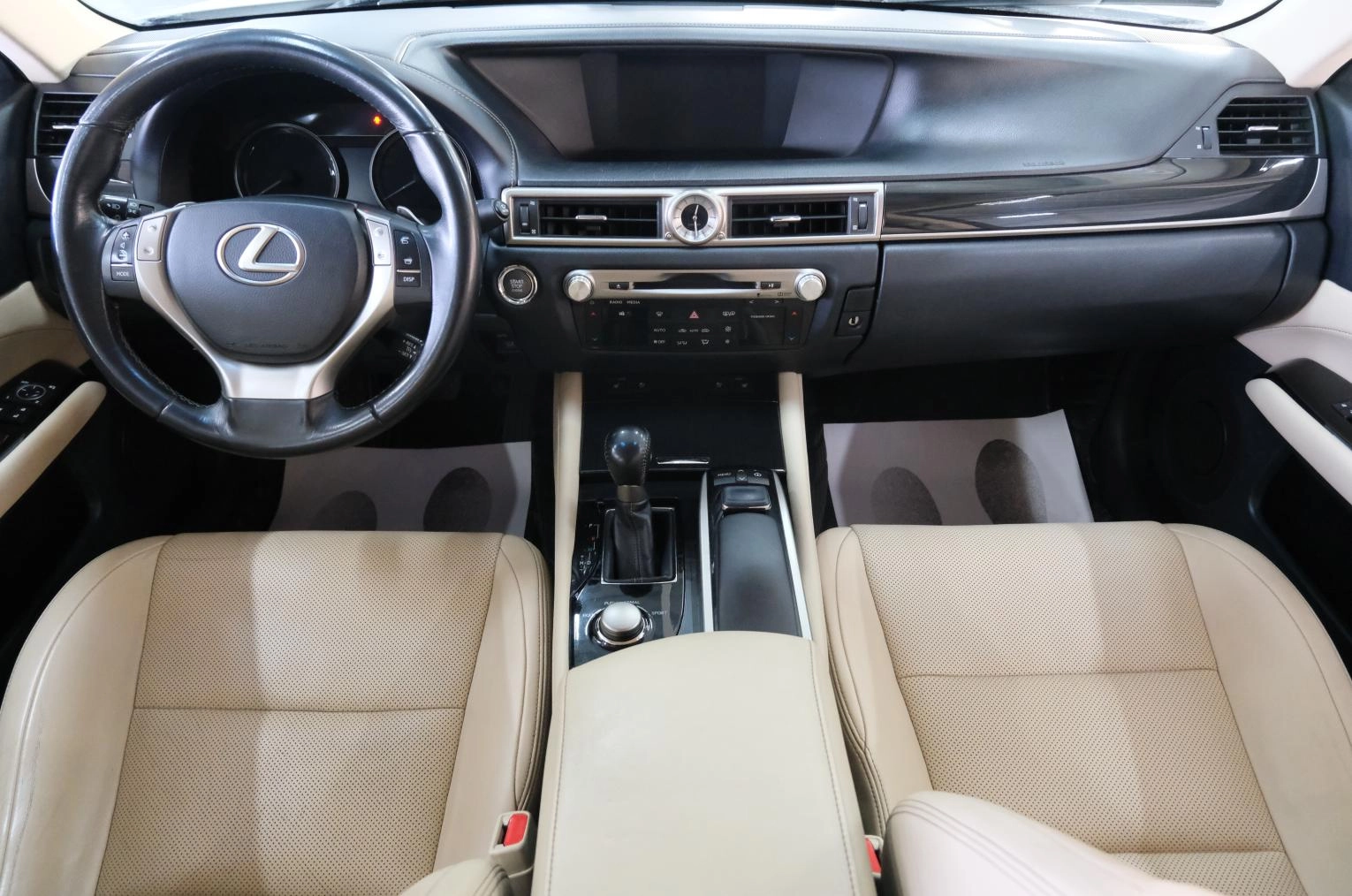 Lexus GS 17 из 28