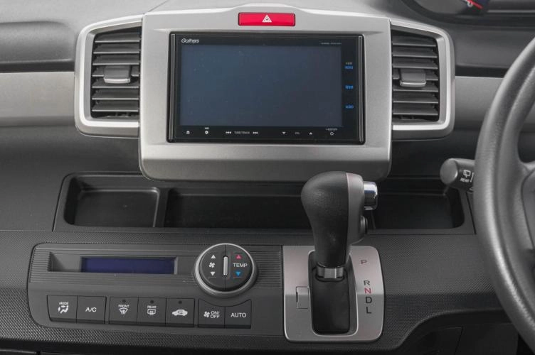 Honda Freed 17 из 22