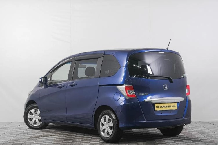 Honda Freed 4 из 5