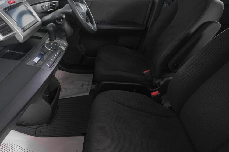 Honda Freed 8 из 22