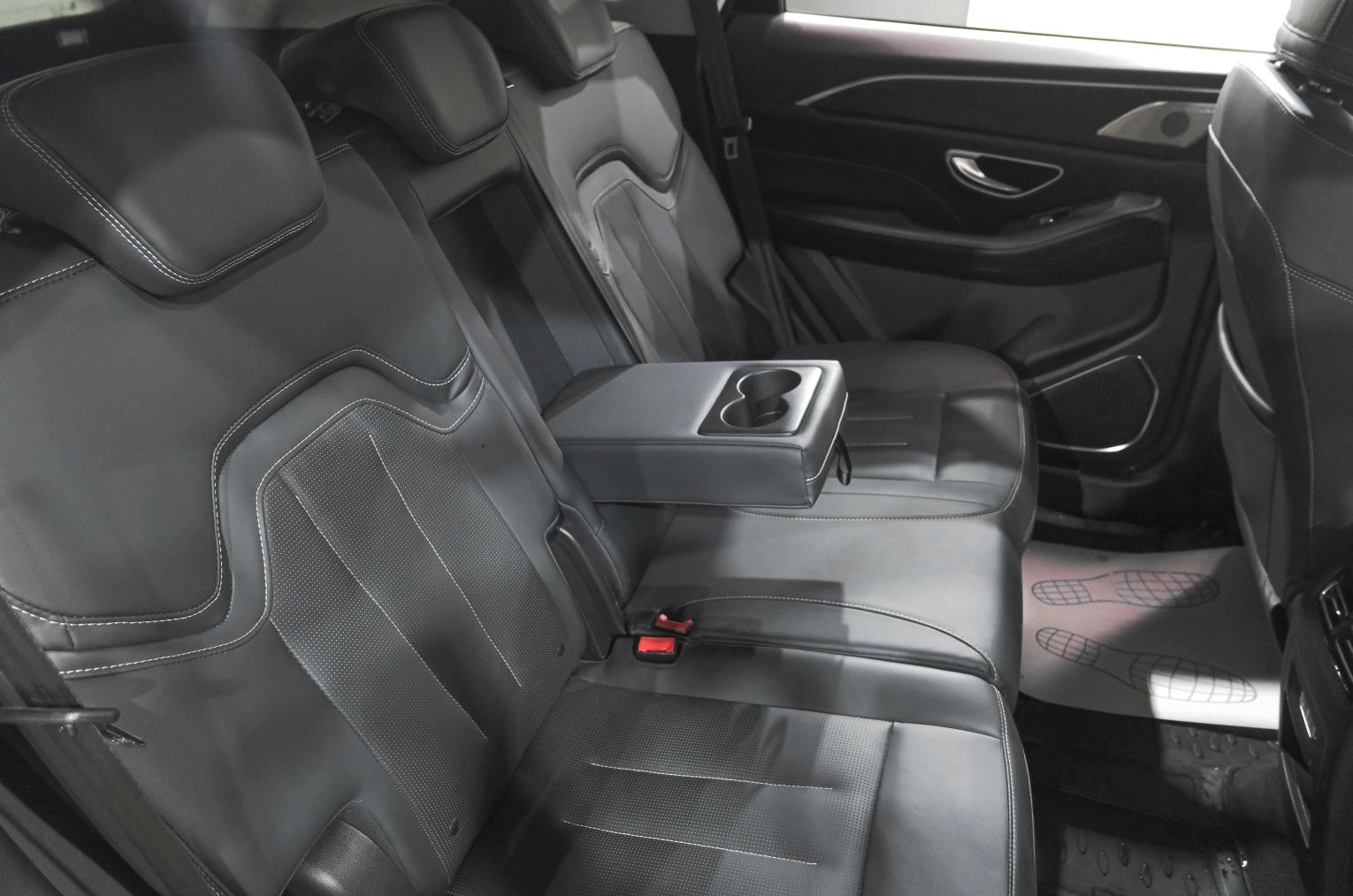 Jetour X90 Plus 25 из 27