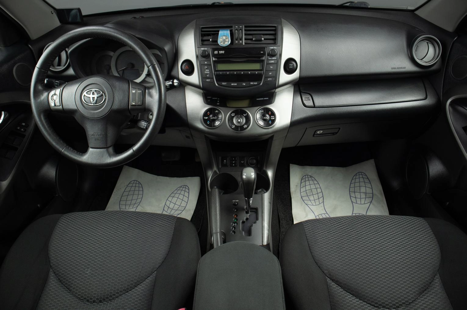 Toyota RAV4 7 из 20