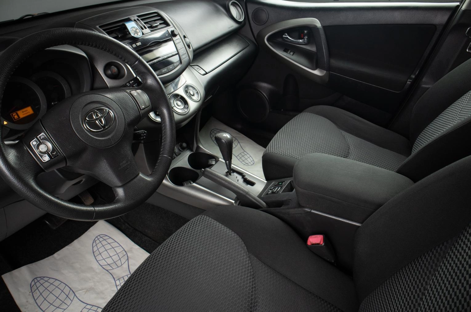 Toyota RAV4 17 из 20