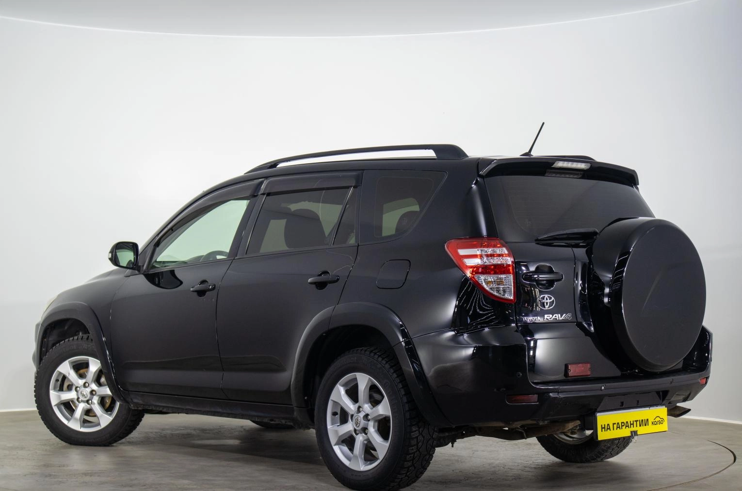 Toyota RAV4 6 из 20