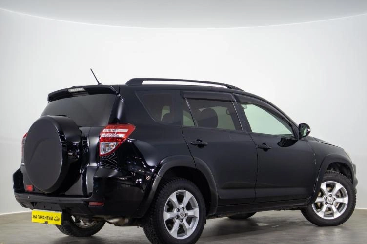 Toyota RAV4 4 из 5