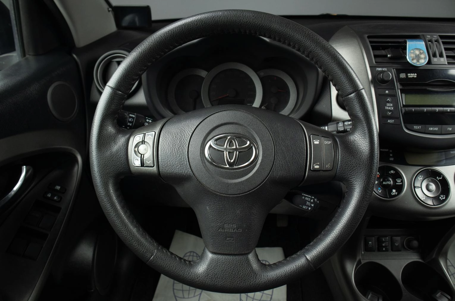 Toyota RAV4 9 из 20