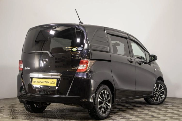 Honda Freed 4 из 5