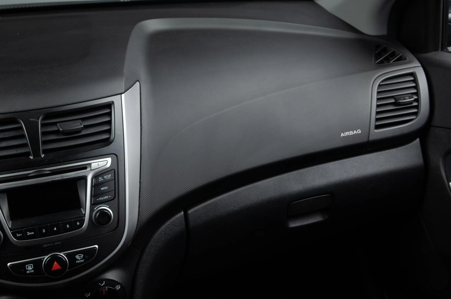 Hyundai Solaris 14 из 19