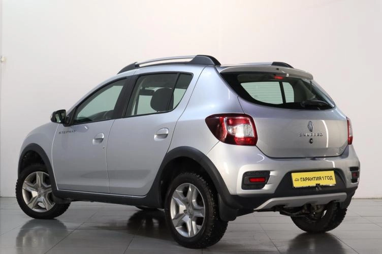 Renault Sandero Stepway 4 из 5
