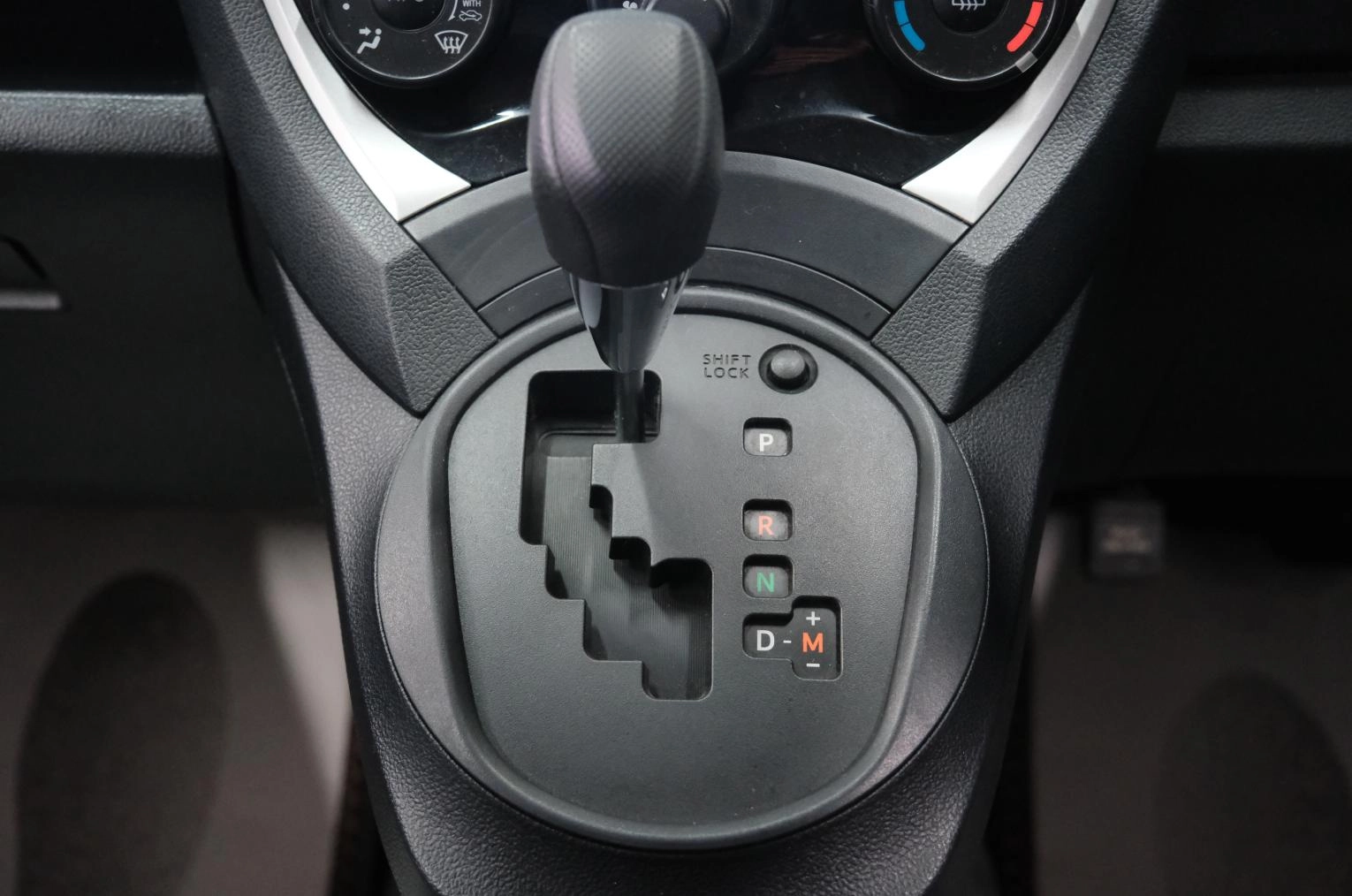 Toyota Ractis 14 из 20