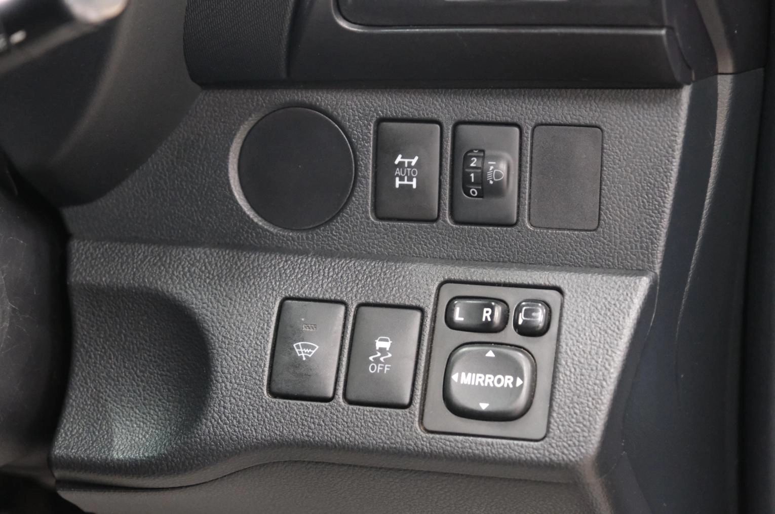 Toyota Ractis 9 из 20