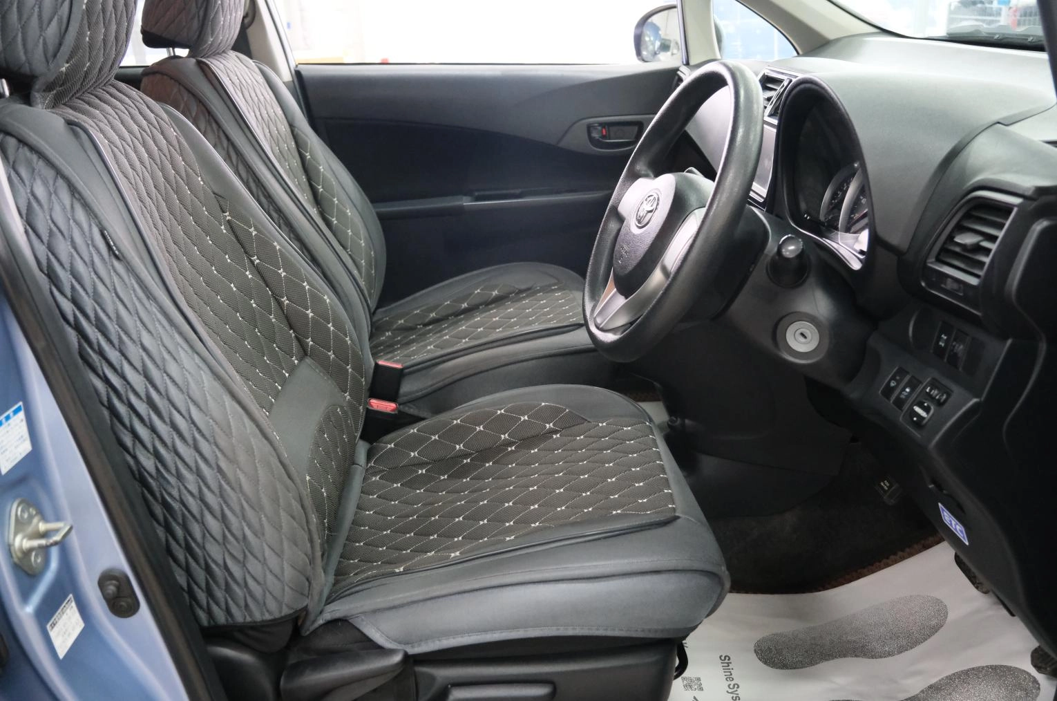 Toyota Ractis 7 из 20