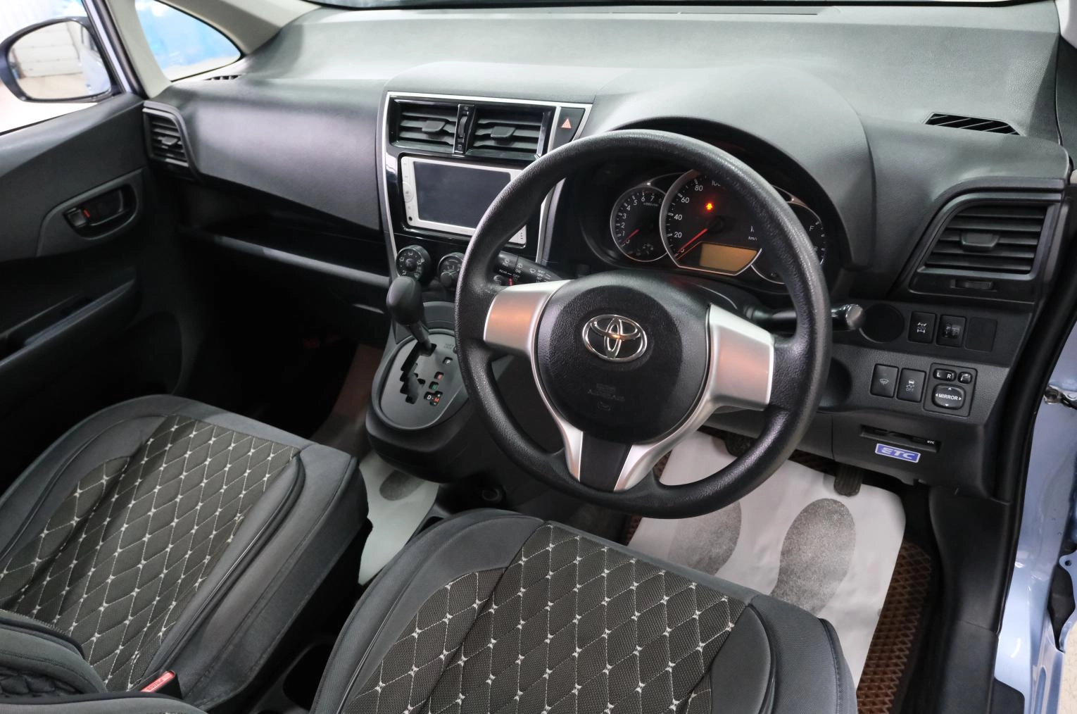 Toyota Ractis 10 из 20