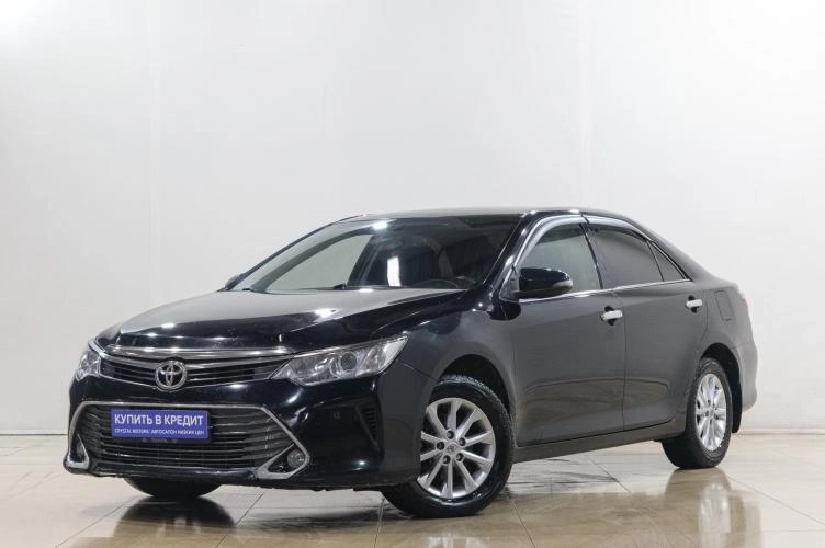 Toyota Camry 3 из 5