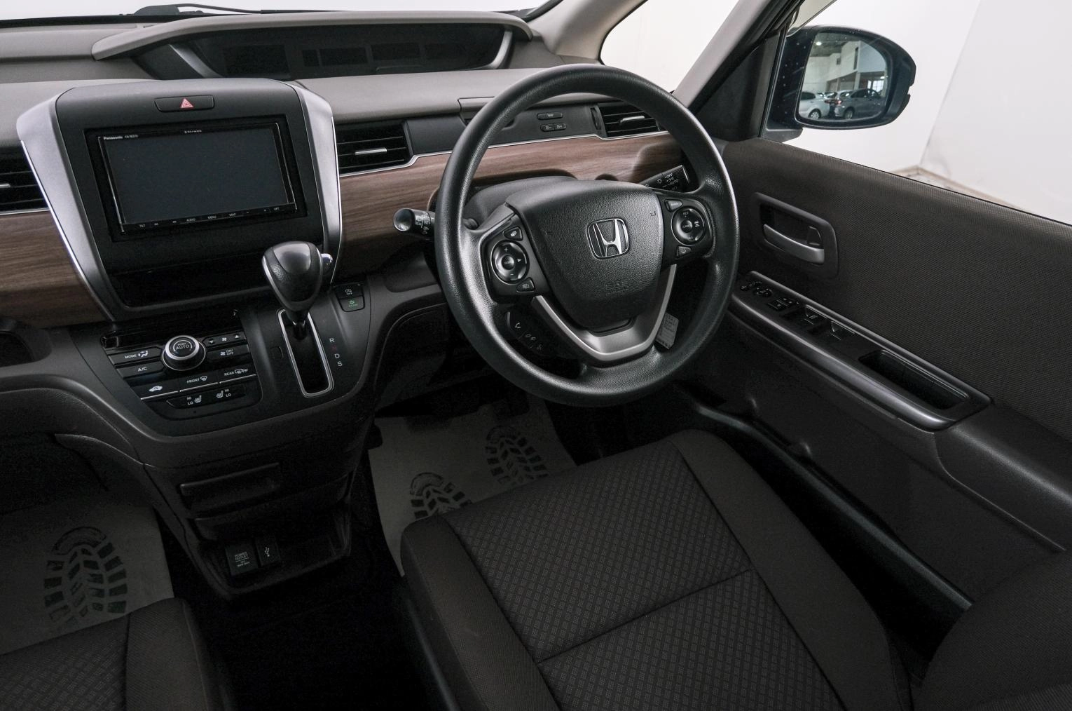 Honda Freed 9 из 22