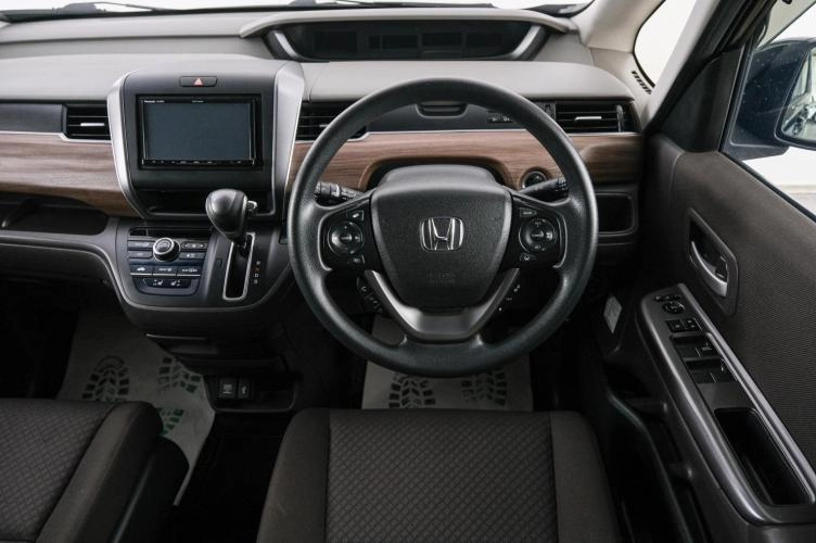 Honda Freed 14 из 22