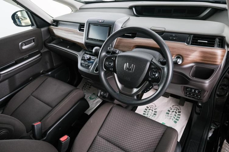 Honda Freed 8 из 22