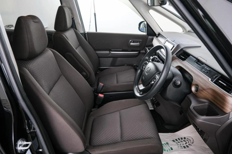 Honda Freed 7 из 22