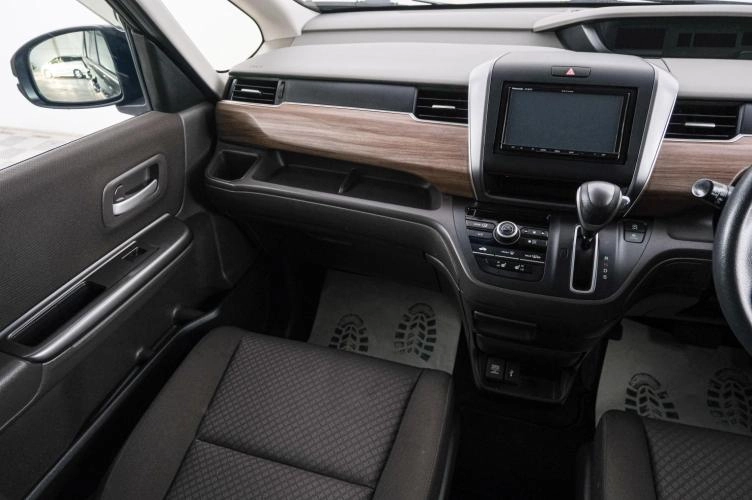 Honda Freed 11 из 22