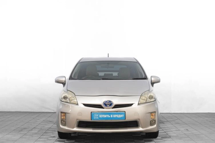 Toyota Prius 2 из 5