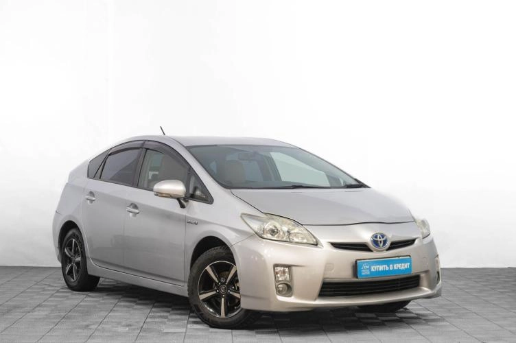 Toyota Prius 1 из 5