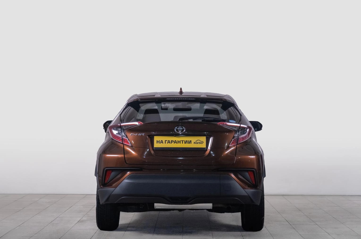 Toyota C-HR 4 из 23