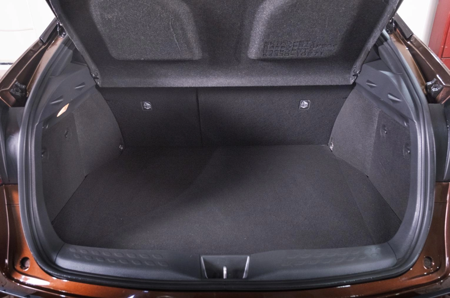 Toyota C-HR 23 из 23